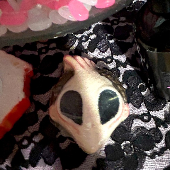 Beetlejuice Eyes for you Bath Bomb set - Picture 6 of 8